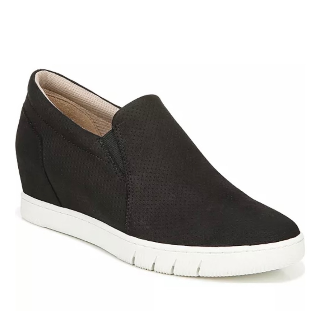 Naturalizer Kaya Slip-On Sneaker